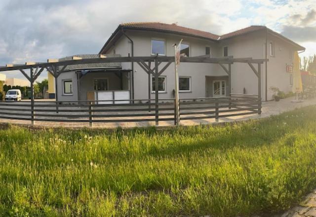 Apartamenty Zatorze Leszno  Εξωτερικό φωτογραφία